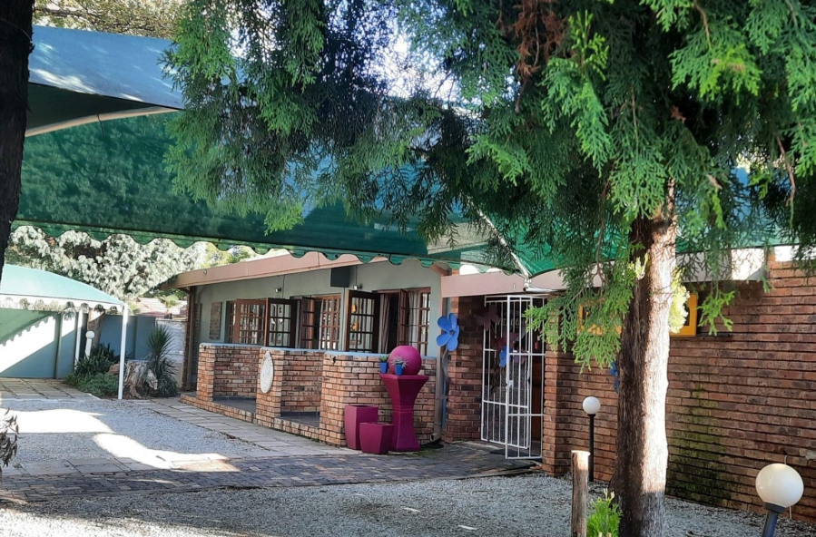 Commercial Property for Sale in Wilkoppies North West